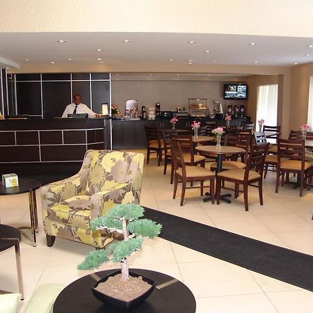 טורונטו Comfort Inn East Scarborough מסעדה תמונה