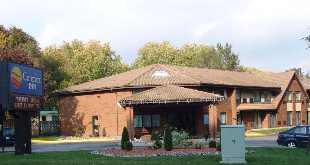 טורונטו Comfort Inn East Scarborough מראה חיצוני תמונה