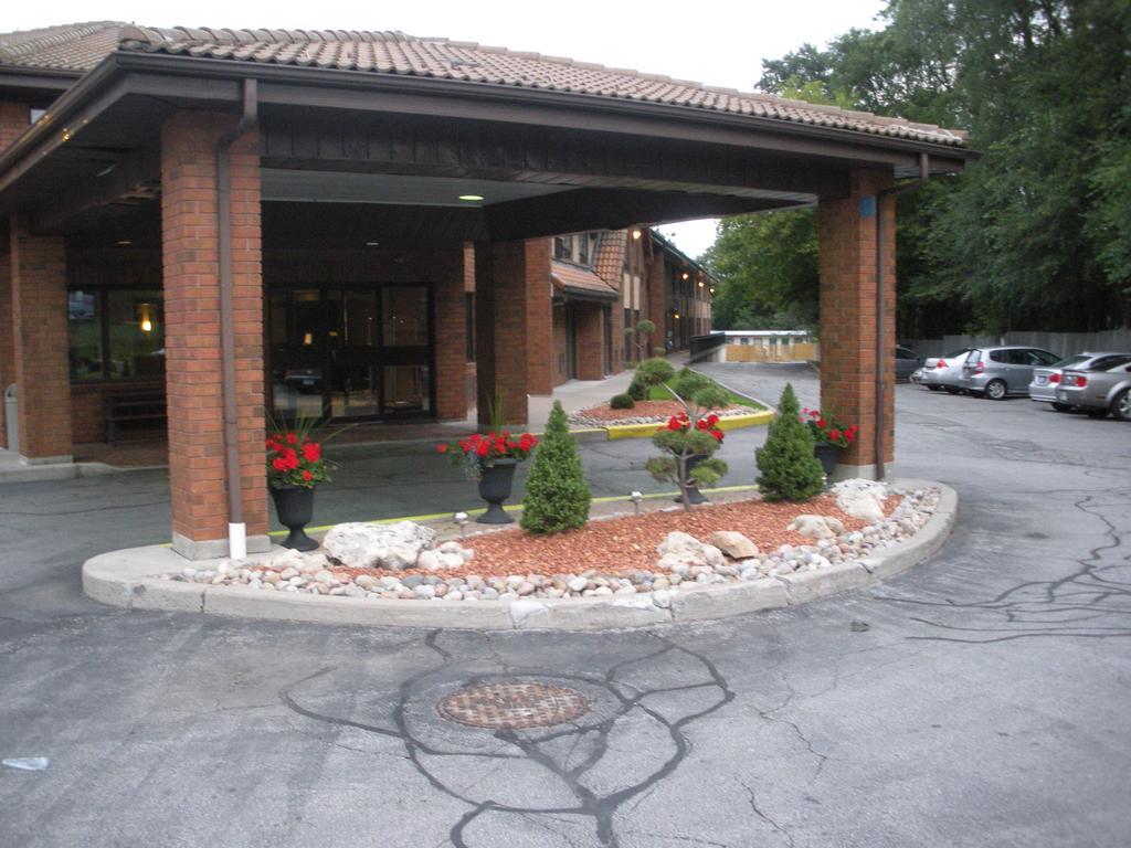 טורונטו Comfort Inn East Scarborough מראה חיצוני תמונה