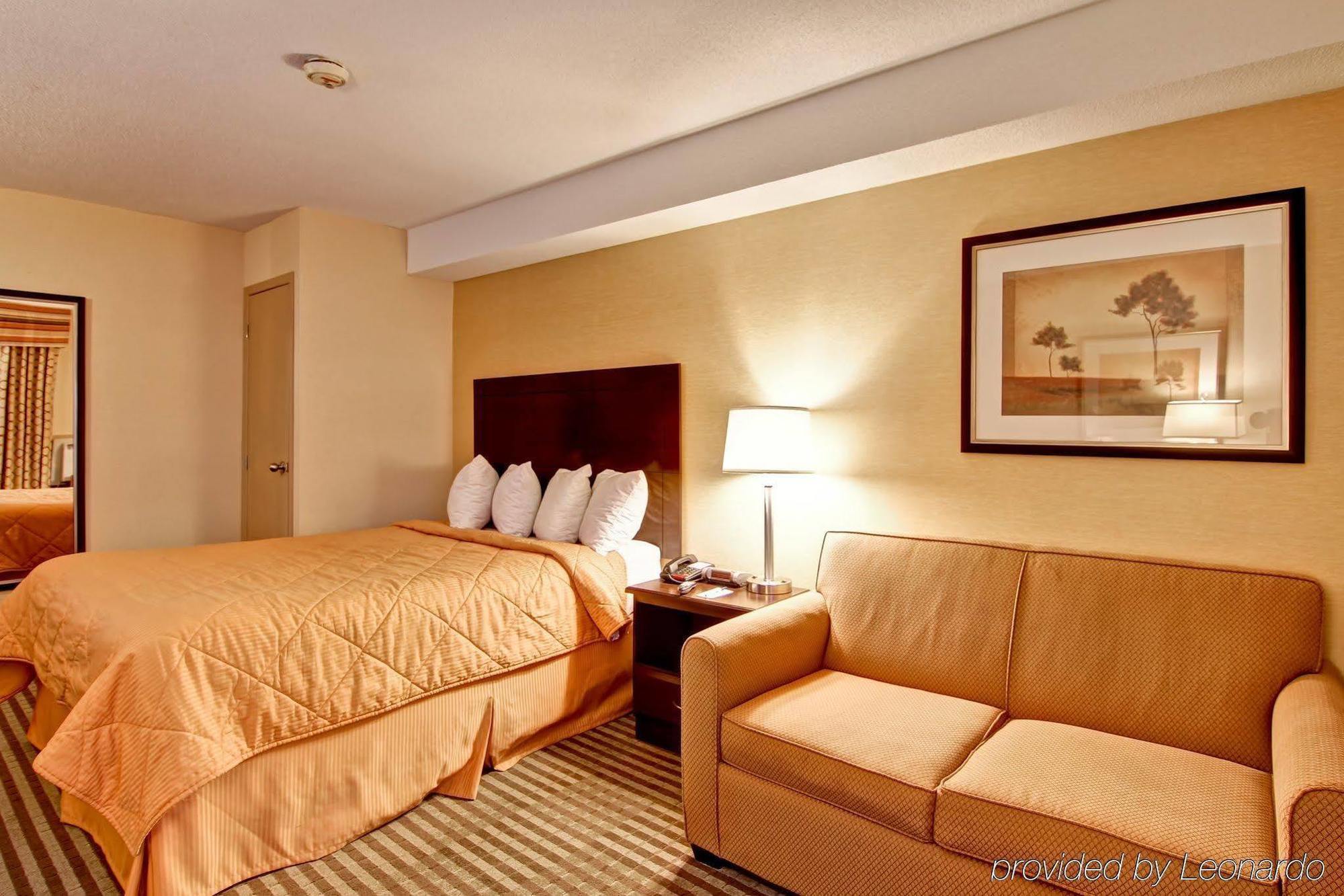 טורונטו Comfort Inn East Scarborough מראה חיצוני תמונה