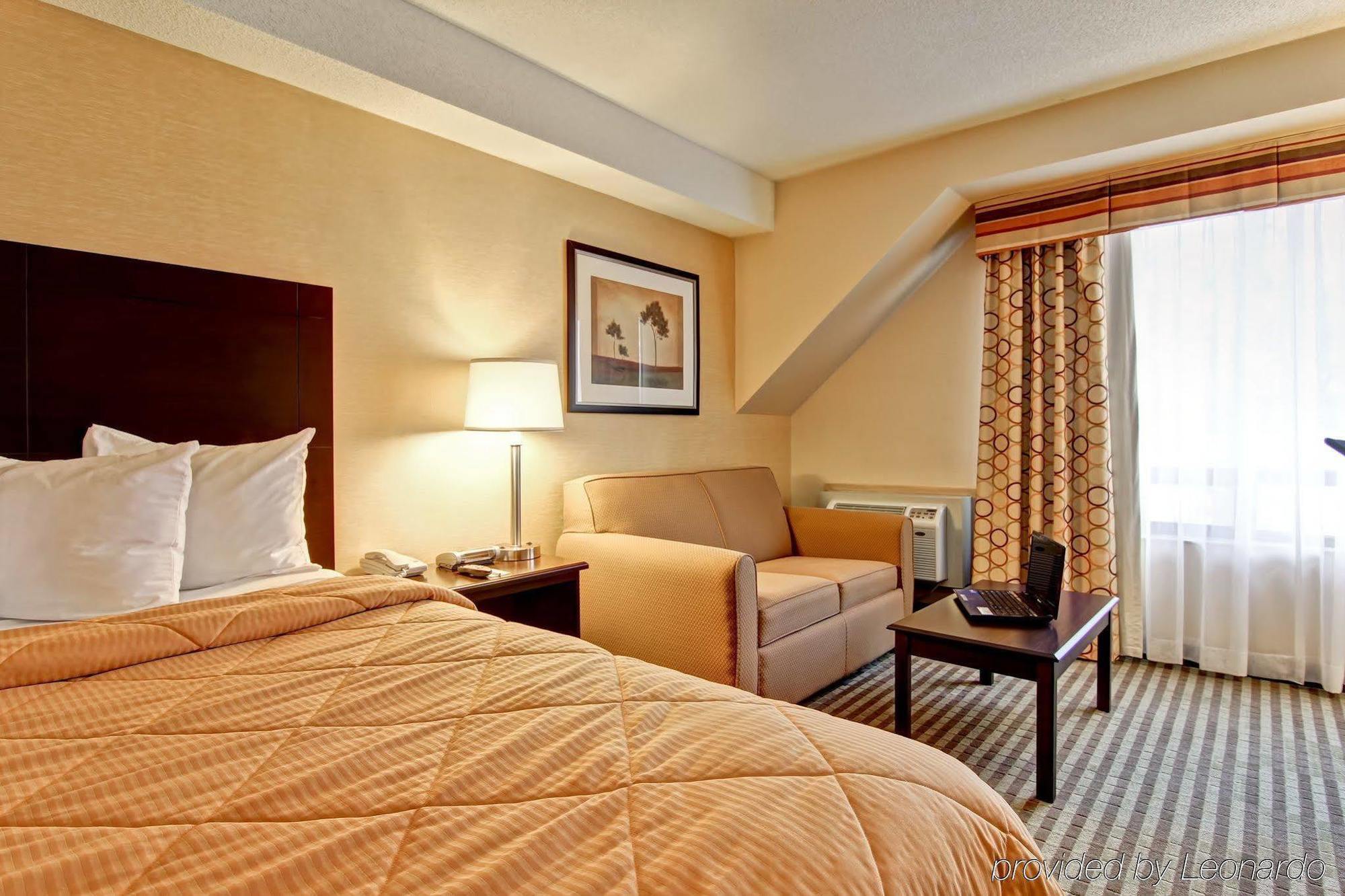 טורונטו Comfort Inn East Scarborough מראה חיצוני תמונה